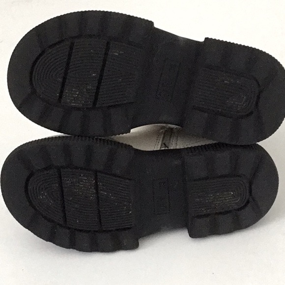 Zara Patent Effect Chelsea Boots, Chunky Heel, Size 26, Girl’s. Zipper, School. - Picture 6 of 8